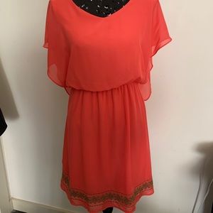 NWOT Flirty Elastic Waist Dress ! Hem detail XL